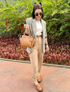 New Look Fashion, Casual Professional, Iranian Women Fashion, Business Casual Outfits For Work, Casual Day Outfits, Fashion Wishlist, Work Looks, Work Wardrobe