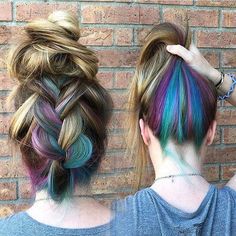 Under up do #rainbowhair #buenosproductos Pink Peekaboo, Underlights Hair, Peekaboo Hair, Bright Hair Colors, Bright Hair, Hair Color Blue