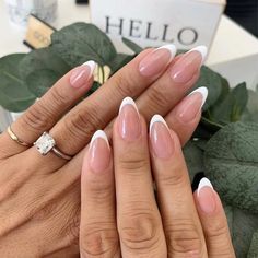 French Tip Nails Bridesmaid, French Manicure Acrylic Nails Almond, Nails French Tip Color Ideas, Nails French Almond Shape, Round Shaped French Tip Nails, White French Tip Nails With Design Short Almond, Short Almond Nail Ideas French Tip, French Rounded Nails, French Nails Almond Shape Short