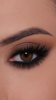 Eyeshadow Dark Brown Eyes, Makeup For 40 Year Old Women Over 40, Dark Brown Eye Makeup Pop, Natural Smoky Eyeshadow For Brown Eyes, Cool Toned Brown Eyeshadow, Sombra Cafe, Birthday Makeup, How To Do Makeup, Makeup Eyes