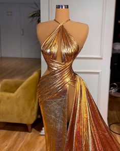 Still searching for the perfect gown? Here’s some inspiration! This gold Valdrin Sahiti evening gown would be perfect for your next pageant (or even prom if you’re feeling extra glamorous!) Check out our gown guide “Pageant Dresses: How to Style, Pose and Walk” to learn everything you need to know! Walk into your next pageant feeling confident that you picked the perfect gown! #pageant #gown #dress #pageantgown #pageantdress #eveninggown Night Fits, Award Show Dresses, Gold Dresses, Prom Girl Dresses, Prom Dress Inspiration, Prom Outfits, Gala Dresses