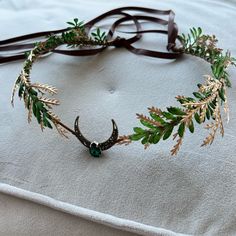 Costume Fairy Elf Woodland Crown Perfect Condition, Never Used Antler Crown Headpieces, Nature Tiara, Woodland Fairy Headpiece Diy, Cute Fairy Halloween Costumes, Nature Crown Aesthetic, Woodland Elf Costume Diy, Fae Headpiece, Ren Faire Flower Crown, Woodland Fairy Costume Ideas Diy