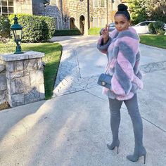 Alleyesonjordyc Instagram, Baddie Shopping, Baddie Outfits For School, Embellished Blazer, Grey Fur Coat, Grey Fur, Pink Fur