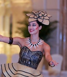 Love the Hairpiece worn by Miss World Samoa 2015 Latafale Auva'a Teunga Tauolunga, Cultural Pictures, Polynesian Women