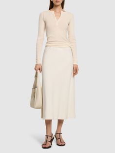 Elastic waistband. Model is wearing a size38 Timeless Fitted Formal Skirt, Elegant Flared Skirt With Fitted Waist, Elegant Lined Skirt With Fitted Waist, Elegant Skirt With Lined Skirt And Fitted Waist, Elegant Skirt With Fitted Waist For Spring, Flat Espadrilles, Shearling Jacket, Ski Wear, Brunello Cucinelli