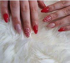 classic red nails ideas manicure Red Nails Ideas, Classic Red Nails, Red Nail Ideas, Manicure Tutorials, Hot Nail Designs, Matte Nails Design, Minimal Nails, Beauty Photoshoot, Red Nail Designs