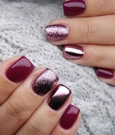 Fall Nails Sparkle Accent, Fall Dip Colors, Dark Fall Nails Designs, Chrome And Glitter Nails, White Christmas Nails, White Foundation, Christmas Nail Colors, Designs For Short Nails, Solid Color Nails