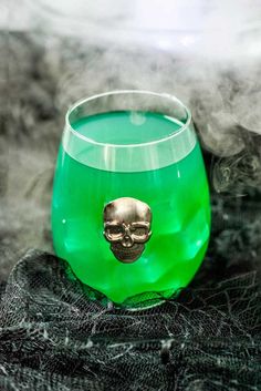 Skeletons in Your Closet Cocktail - Homemade Hooplah Pretzel Halloween Treats, Skeleton In The Closet, Best Alcoholic Drinks, Homemade Hooplah, Baileys Dessert, Halloween Themed Drinks, Alcoholic Drinks Recipes, Malibu Pineapple, Halloween Food Snacks