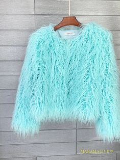 Short Faux Fur Coats for Women - Winter Faux Fur Jackets Shaggy Faux Fur Coat, Festival Coats, Short Faux Fur Coat, Pink Faux Fur Coat, Pink Fur Coat, Black Fur Coat, Fringe Coats, Festival Mode, Coat Elegant