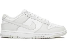 Jordan Shop, Shoes For School, Cute Nike Shoes, Cute Nikes, Shoe Inspo, Swag Shoes, Shoes Uk, School Shoes, Nike Dunk Low