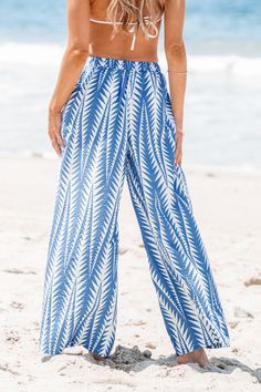 Make a bold statement with our Geo Print Palazzo Pants. With their vibrant geometric print and flowing silhouette, these pants are perfect for adding a touch of flair to any casual or dressy ensemble. Product code: CAA02D4F003CS Features:  Woven High-rise waist Wide leg  Baggy Pattern: GEO Wash Method: Regular Wash Material: 100%POLYESTER. Printed Palazzo Pants, Affordable Swimwear, Size Matters, Make Memories, Geo Print, Palazzo Pants, Geometric Print, Jumpsuits For Women, Wide Leg