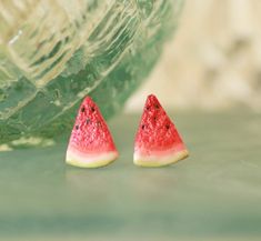 A realistic pair of watermelon earrings made with much love and attention to detail. The watermelons look wet and juicy :) Each pair is unique and unlike any other :) SPECIFICATIONS  I have used hypoallergenic ear posts in making these earrings for sensitive ears. CARE  These earrings are pieces of art and must be handled with care- * To clean your earrings gently dab with damp tissue. * The earrings are water proof. * After you're done wearing your earrings gently pack them away in their own se Watermelon Clay, Food Clay, Watermelon Earrings, Earrings Food, Earrings For Sensitive Ears, Earrings Unique, Earrings Minimalist, Sensitive Ears, Water Proof