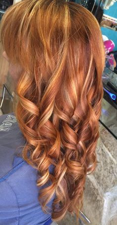 Short Curly Ginger Hair, Bump Hair, Funky Hair Colors, Head Female, Red Hairstyles, Bump Hairstyles, Hair Color Pictures