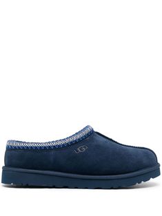 navy blue calf suede/sheepskin/shearling branded leather insole decorative stitching debossed logo to the side round toe slip-on style flat sole Navy Blue Uggs, Blue Uggs, Tasman Uggs, Ugg Mules, Ugg Tasman Slippers, Classic Slippers, Kicks Shoes, Cozy Boots, Shearling Slippers