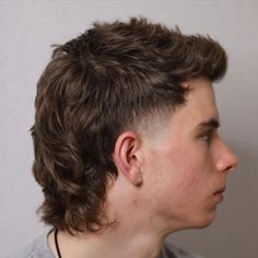 Mullets For Men, Mullet Haircut For Men, Men With Wavy Hair, Corte Mullet, Hairstyles For Wavy Hair, Crew Cut Haircut, Haircut Ideas For Men