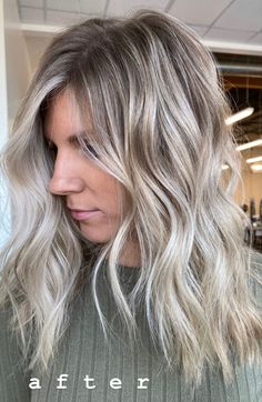 Fall Dimensional Blonde, Medium Length Fall Blonde, Ashy Grey Blonde Hair, Highlight With Lowlights, Cool Blonde Hair Color Pale Skin, Low Maintenance Hair Color Blonde, Shoulder Length Haircuts For Fine Hair, Low Maintenance Blonde Hair, Greyish Blonde Hair