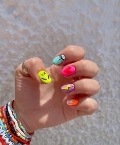 Cute Vibrant Nails, Summer Nails 2023, Nail Design Glitter, Nails Beach, Summer Nails Beach, Hippie Nails, Vibrant Nails