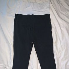 Cotton Material No Pilling, Never Worn Cropped Fold Over Waist Band For Tummy Control Stretch Bottoms From Forever 21, Forever 21 Stretch Long Pants, Forever 21 Stretch Black Pants, Forever 21 Black Stretch Pants, Forever 21 Stretch Bottoms For Loungewear, Forever 21 Stretch Loungewear Bottoms, Crop Leggings, Forever 21 Pants, Fold Over