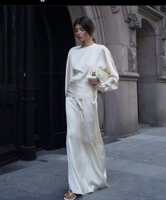 New Year's Eve Inspiration 2023 Rehearsal Dinner Dress For Bride Long Sleeve, Long Vertical Line Outfit, Regatta Outfit Women, Quiet Luxury Dress, Posh Aesthetic Outfits, Quiet Luxury Outfits, All White Party Outfits, White Party Outfit, Powerful Woman