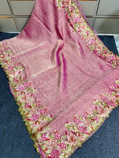 Banarasi handloom pure tissue silk with hand work meeredar border and pallu blouse buti work with crush saree With silk mark Crush Saree, Silk Gifts, Banarasi Sarees, Hand Work, Bathing Beauties, Saree, Electronic Accessories, India, Pure Products