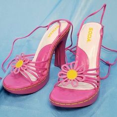 #shoes #cute #style #fashion Pink Platform Heels, Yellow Daisy, Pink Heels, Swag Shoes, Pretty Shoes