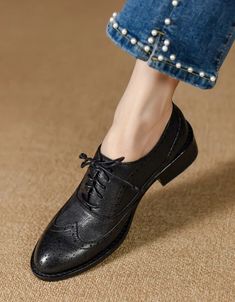 Handmade British Style Vintage Oxford Shoes — Obiono Vintage Oxford Shoes, Beef Tendon, Oxford Shoes Style, Brogues Style, Swing Dance, Oxford Flats, Brogue Shoes, Miuccia Prada, Women Oxford Shoes