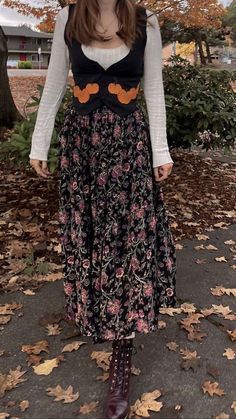 Boots Long Skirt, Cottagecore Thanksgiving, Thrifted Cottagecore, Emmy Red Carpet, Worst Outfits, Maxi Vest, Maxi Skirt Fall, Emmys Red Carpet, Boots Long