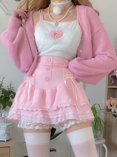 Aesthetic Mini Skirt, Girlie Aesthetic, Fairycore Outfit, Cute Pink Outfits, Kawaii Skirt, Mini Skirt Pink, Kawaii Things, Pink Mini Skirt, Pastel Outfit