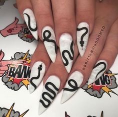 Gucci Nails, Halloween Manicure, Airbrush Nails, Nails Colors, Spider Webs, Luxury Nails, Fire Nails, Coffin Nails Designs, Pretty Acrylic Nails