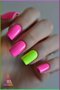 Hot Pink And Green Nails, Neon Pink And Green Nails, Holiday Table Settings Christmas, Green Short Nails, Nail Ideas For Christmas, Neon Manicure, Christmas Charcuterie Boards, Neon Nail Ideas, Neon Nail Art Designs