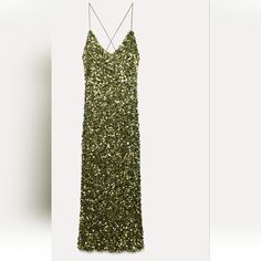 New With Tag Zara 2024 Collection This Item Runs Large V-Neck Dress With Thin Straps That Cross At Back. Interior Lining. Green | 2488 / 101 Outer Shell 95% Polyester 5% Elastane Lining 100% Polyester Sequin Midi Dress, 2024 Collection, Zara Dresses, V Neck Dress, Green And Gold, Neck Dress, Colorful Dresses, Sequin, Midi Dress