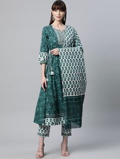 *Teal printed Kurta with Palazzos with dupatta Indian Salwar Kameez / Ethnic Clothing for Women / Bridesmaid Dress / Evening Dress Traditional Indian Wear / Ethnic Wear / Kurti Palazzo Set *Kurta design:- * Floral printed * Anarkali shape * Panelled style * Round neck, three-quarter regular sleeves * 2 pockets thread work detail * Calf length length with curved hem * Pure cotton fabric *Palazzos design:- * Printed Palazzos * Partially elasticated waistband * Slip-on closure *Fabric:- Kurta fabri Festive Green Unstitched Suit With Printed Motifs, Green Salwar Kameez With Printed Motifs, Green Anarkali Set With Printed Motifs For Eid, Designer Wear Green Salwar Kameez With Printed Motifs, Green Chanderi Anarkali Set With Printed Motifs, Semi-stitched Green Churidar With Printed Motifs, Green Anarkali Lawn Suit With Printed Motifs, Green Cambric Unstitched Suit For Festivals, Festive Green Anarkali Set With Printed Motifs