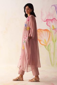 Pink chanderi silk kurta with side pockets and cutdana, beads and floral applique hand embroidery. Comes with cotton mul pant and a slip. - Aza Fashions Pink Kurta, Silk Kurta, Beaded Neckline, Hand Applique, Floral Applique, Set For Women, Aza Fashion, Three Quarter, Hand Embroidered