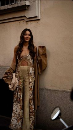 Boho outfit inspo Looks Hippie, Look Boho Chic, Looks Pinterest, 70s Inspired Fashion, Estilo Hippie, Mode Boho, Looks Party, Boho Chic Outfits, Cute Outfit