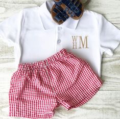 "Keep your little guy looking sharp in this adorable personalized polo! Polo shirt is boutique style and comes in a variety of colors (see attached photo) with short sleeves. Size sheet is also attatched. Choose from 15 monogram styles, and 26 thread colors at time of order! To order: 👋🏻 1. Add to shopping cart 2. In the box that says \"personalization\" enter your desired monogram by typing full name *Example: Maggie Ann Smith* 3. Specify monogram style number/color 4. Continue shopping or ch Preppy Polo Shirt For Summer, Monogram Shorts, Boy Monogram, Baby Monogram, Beach Trips, Thread Colors, Family Picture, Boutique Style, Boys Set