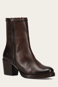 The hallmark of these ankle boots is the vintage pull-up leather's softness and sheen. Their unique character is intensified by the heritage, raised stitching, and strong heel, while the round toe, leather lining, and side zipper provide comfort and conve Womens Winter Dress Shoes, Brown Combat Boot Outfits, Outfits With Boots Ankle, Cute Winter Shoes, Fall Ankle Boots, Combat Boot Outfits, Fall Outfit With Boots, Short Brown Boots, Boots Fall Ankle