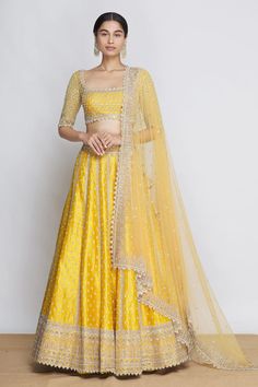 Lehenga Wedding Bridal, Simple Lehenga, Stitching Projects, Bridal Lehenga Collection, Traditional Indian Dress, Half Saree Designs, Indian Dresses Traditional