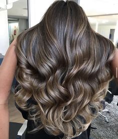 Light Brown Balayage, Hair Color For Brown Skin, Brown Hair Inspiration, Balayage Straight Hair, Baylage Hair, Highlights For Dark Brown Hair, Beige Hair, Perfect Hair Color, Brown Hair Looks