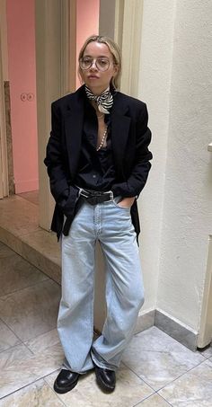 Copenhagen Fits, Striped Blazer Outfit, Outfits With Baggy Jeans, Denim Jeans Outfit, Fits Inspiration, Tweed Jackets, Look Formal, All Jeans, Loose Fit Jeans