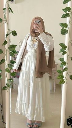 Maxi Denim Skirt Hijabi, Summer Dresses For Hijab, Summer Outfits For Hijab, Hijabi Style Summer, Summer Outfits Modest Hijab, Outfit Ideas Summer Hijab, Modest Hijabi Outfits Casual, Hijab Summer Dress, Hijab Outfit Dress