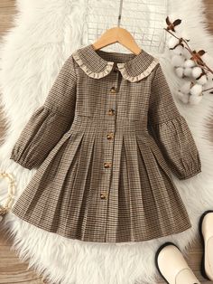 Khaki Cute Collar Long Sleeve Woven Fabric Plaid Shirt Embellished Non-Stretch  Toddler Girls Clothing Modest Casual Outfits, Shein Kids, Toddler Wearing, Kids Dress Wear, Kids Christmas Outfits, Baby Dress Design, Baby Dress Patterns, Kids Frocks