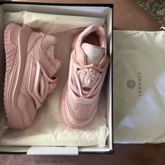 Size 40 Brand New With Dust Bag Versace Shoes Sneakers, Versace Chain, Versace Sneakers, Versace Pink, Versace Shoes, Top Sneakers Women, White Leather Sneakers, Sneaker Shopping, Leather Sneakers