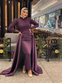 Satin Soiree Dress Hijab, Prom Dresses For Hijabis, Hijab Soiree Outfit, Hijabi Dresses Soiree, Hijab Fashion Dress, Dress Hijab Soiree, Dress Soiree, Hijab Soiree, Soiree Outfit