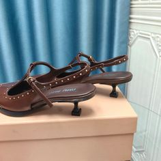 Size: 35-47 It comes with Dust box, Care manual, Tag, and Paper bag.Size Guide: Designer Brown Low Heel Shoes, Designer Brown Heels With Low Heel, High-end Leather Heels With Round Toe, Us Country, Size Guide, Paper Bag, Things To Come, Women Shoes