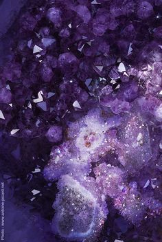 Amethysts Aesthetic, Crystal Amethyst Aesthetic, Purple Geode Wallpaper, Amethyst Geode Aesthetic, Amathus Crystal Aesthetic, Purple Gem Aesthetic, Amethyst Color Aesthetic, Amethyst Gemstone Aesthetic, Crystal Close Up