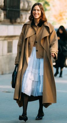 Anja Rubik, White Skirt, Alexa Chung, Work Outfits Women, Style Trends, Travel Inspo, Lace Pattern, Outfits Women