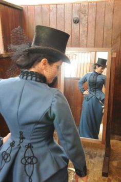 Riding Dress, Riding Skirt, Damsel In This Dress, Steampunk Inspiration, Riding Habit, Side Saddle, Bustle Dress, Victorian Costume