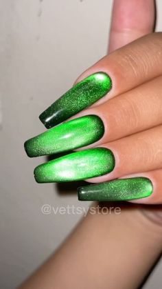 Vettsy on Instagram: "👻Green ghost flame vibe for Halloween👻 Wear it and you will be the coolest girl on Halloween Eve!😎 🛍Super Cat Eye Gel 🛍Gel Polish Set-Amber 👉 Shop the same nail supplies via link or visit vettsy.com Follow @vettsystore & @vettsynails for more nail inspiration 🧚‍♀️ 👭Tag friends who would like this👭 #vettsynails #halloween #halloween2022 #halloweeneve #halloweennails #halloweennailart #halloweennail #halloweennaildesign #cateyegel #cateyegelpolish #cateyegelnails #gr Green Chrome Halloween Nails, Neon Green Cat Eye Nails, Halloween Nails Green Purple Orange Black, Purple And Green Nails Halloween, Purple Green Nails Halloween, Halloween Nails Purple Green Orange, Green Cat Eye Nails, Green Halloween Nails, Neon Purple Nails