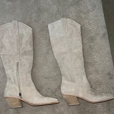 Size 6 Stunning Suede Boots In A Topi Grayish Color Never Worn In Perfect Condition Grayish Color, Taupe Grey, Boots Suede, Dolce Vita Shoes, Walker Boots, Fit N Flare Dress, Cowgirl Boots, Rain And Snow Boots, Boot Sandals