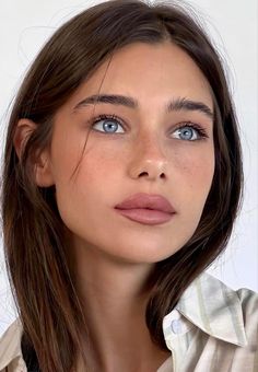 Milana Vino, Smink Inspiration, Beauty Face, Girl Face, Beautiful Eyes, Dark Hair